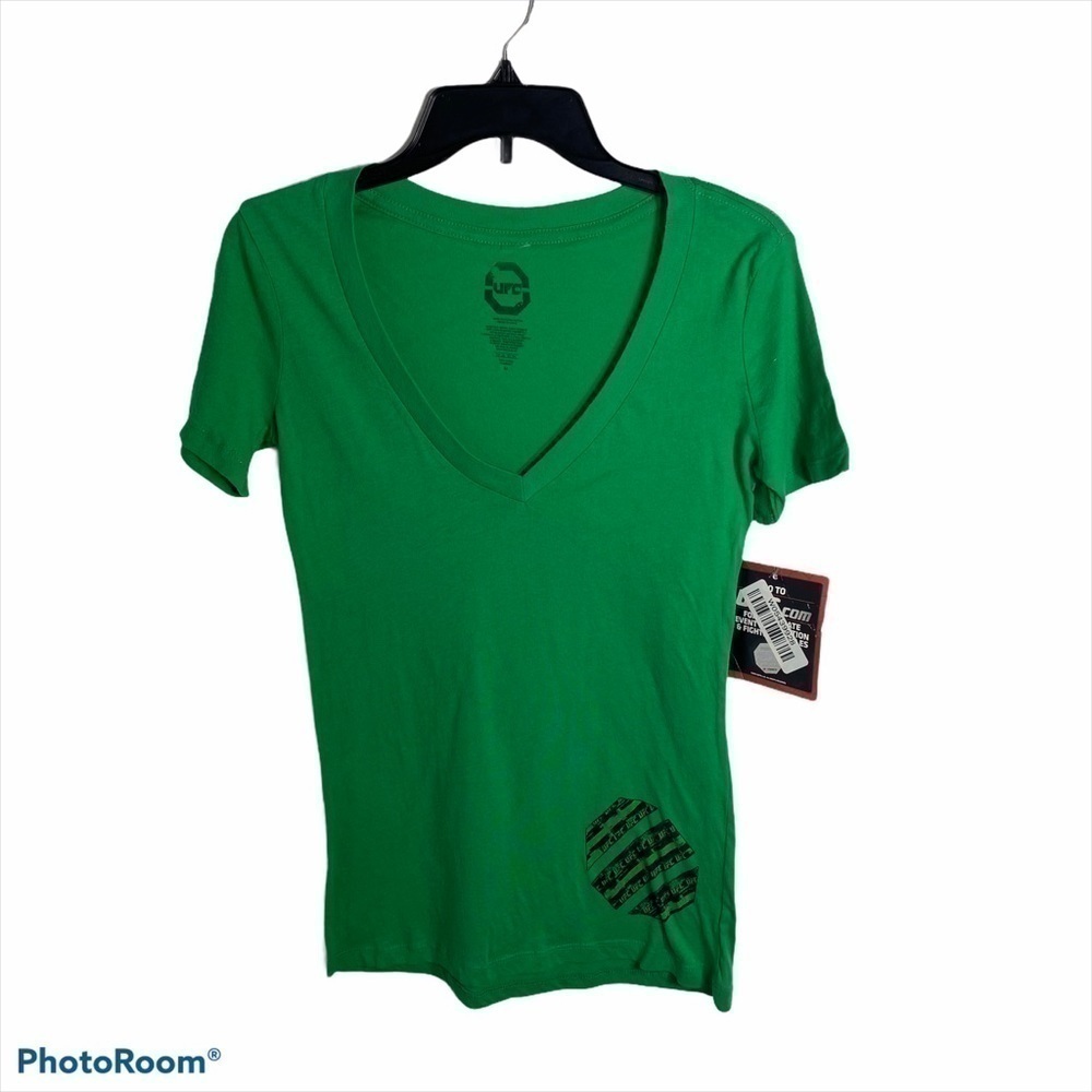 UFC T-shirt NWT Women’s Short Sleeve Medium Green